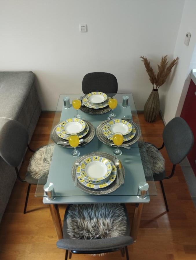 Bella Vista - Cozy Apartments With Easy Check-In And Free Parking Split Eksteriør bilde
